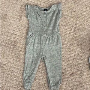 Gap marked gray romper/jumpsuit